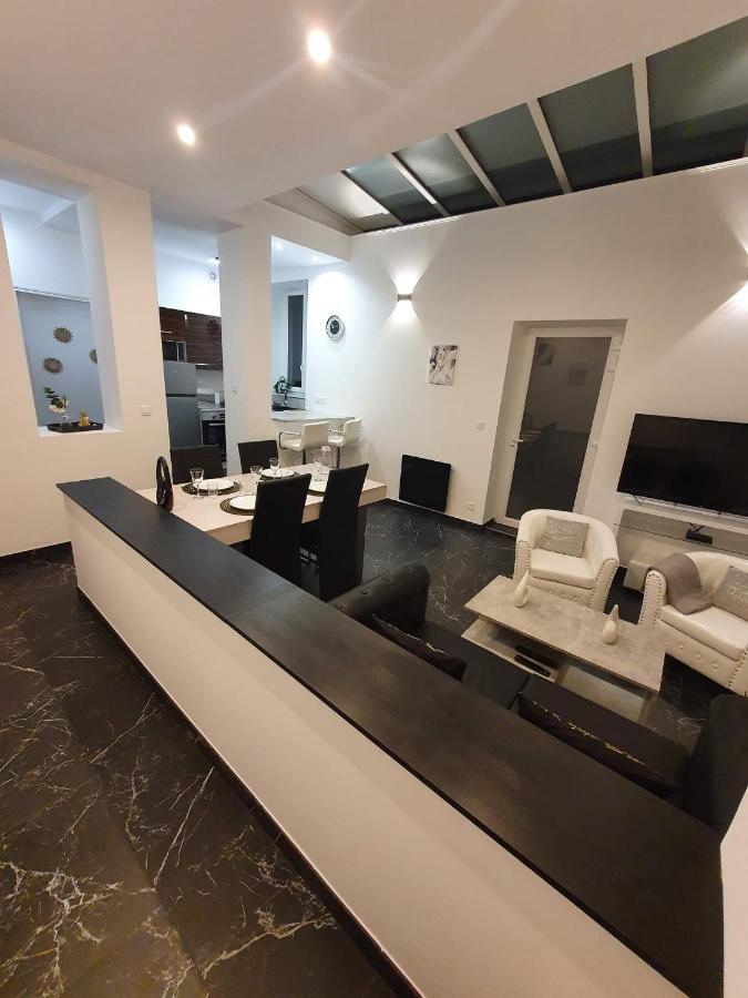 Appartement La Forteresse - Jacuzzi/sauna - Centre Historique Rouen